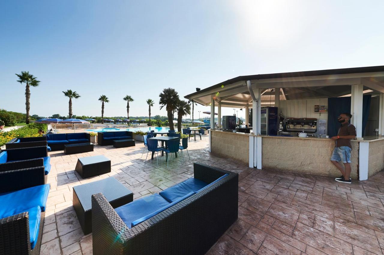 Alba Azzurra - Cdshotels Torre dell'Orso Exterior foto