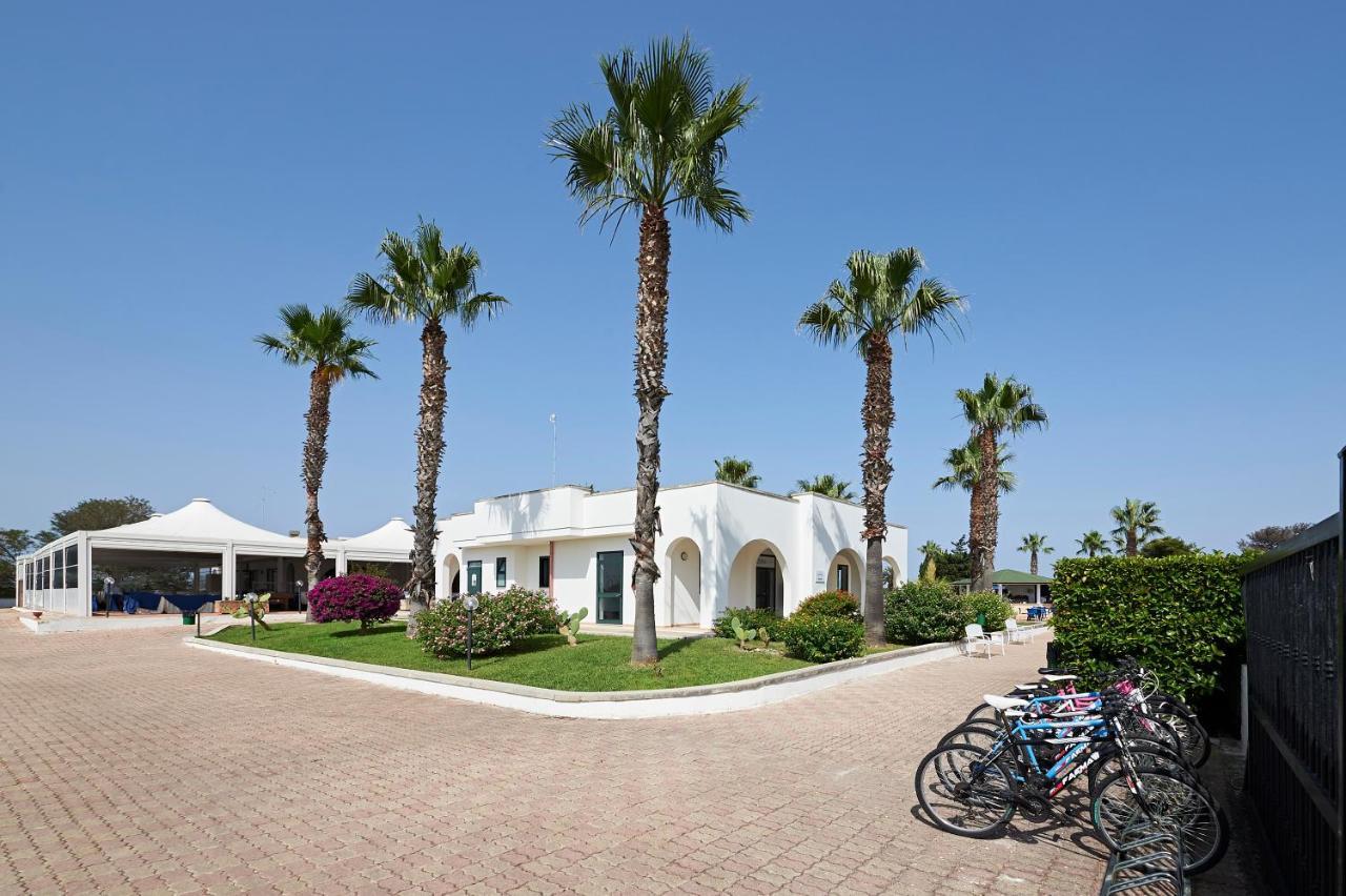 Alba Azzurra - Cdshotels Torre dell'Orso Exterior foto