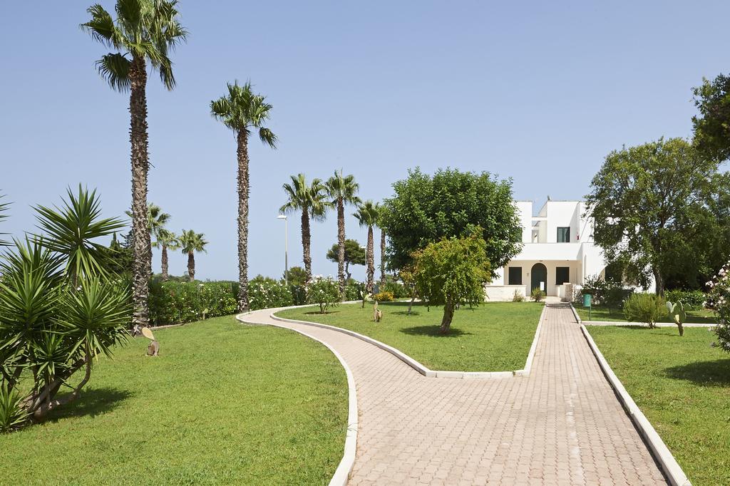 Alba Azzurra - Cdshotels Torre dell'Orso Exterior foto