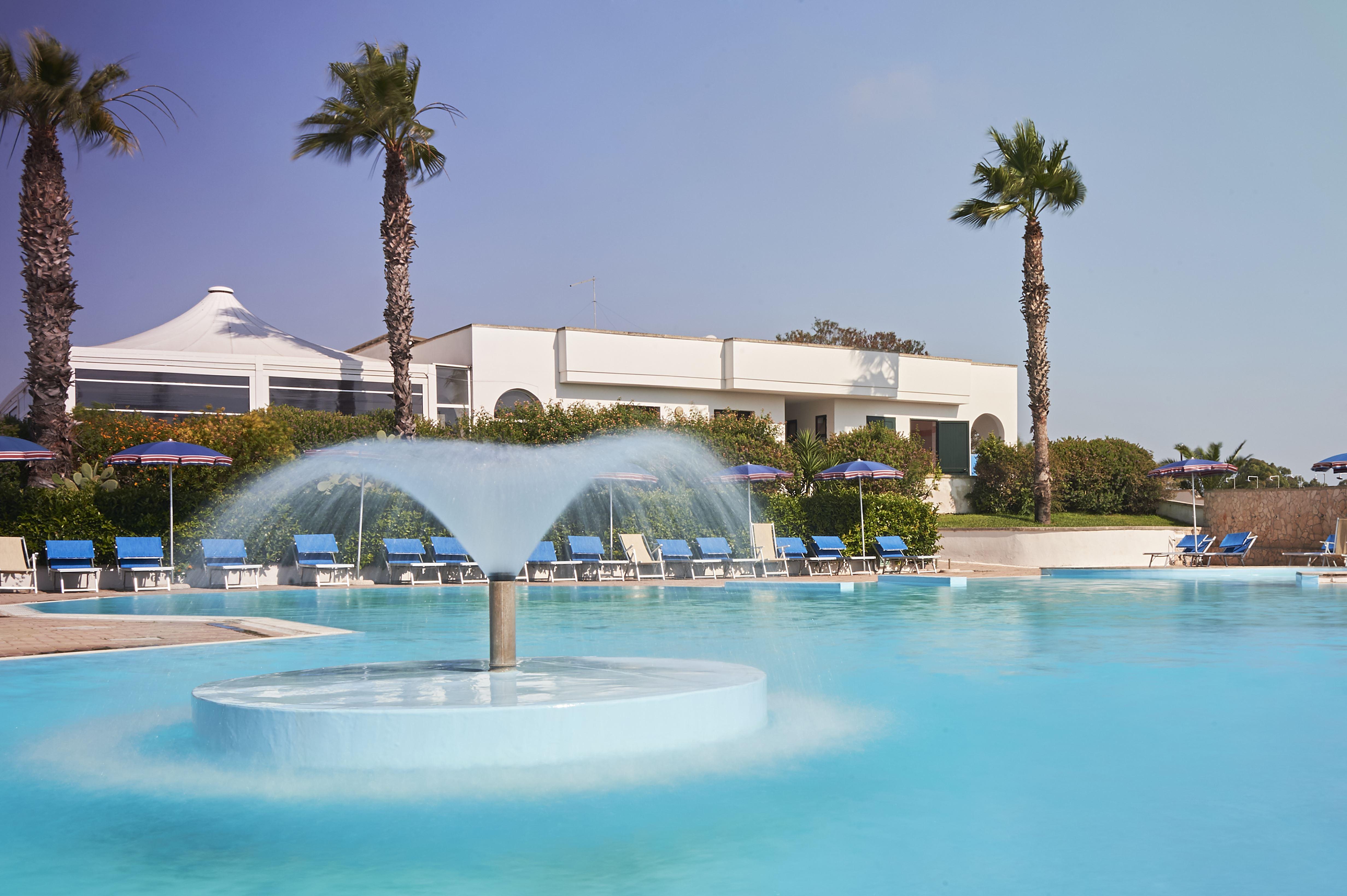 Alba Azzurra - Cdshotels Torre dell'Orso Exterior foto
